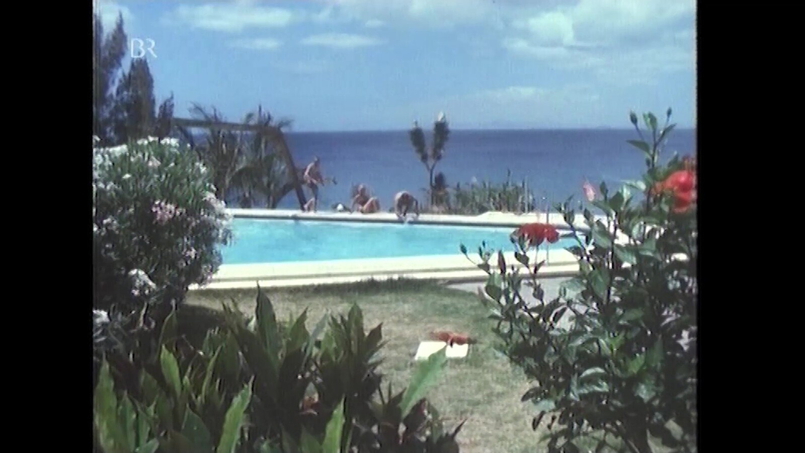 Hotel Los Fariones (1974) en VIDEOS 