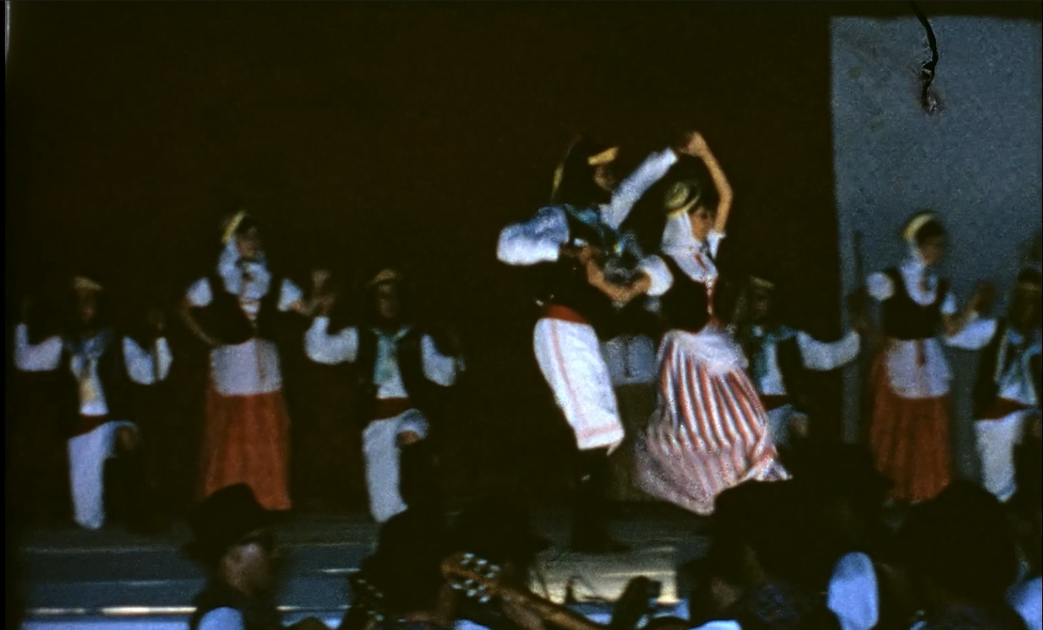 Noche de folklore. Agrupación Ajei (c.1961) en VIDEOS 