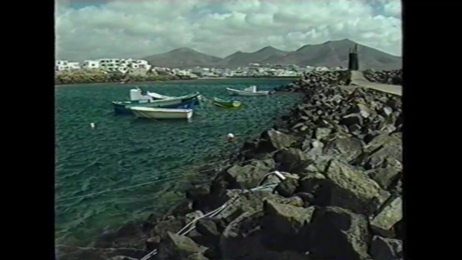 Ciudades turísticas de Lanzarote (1990) en VIDEOS 