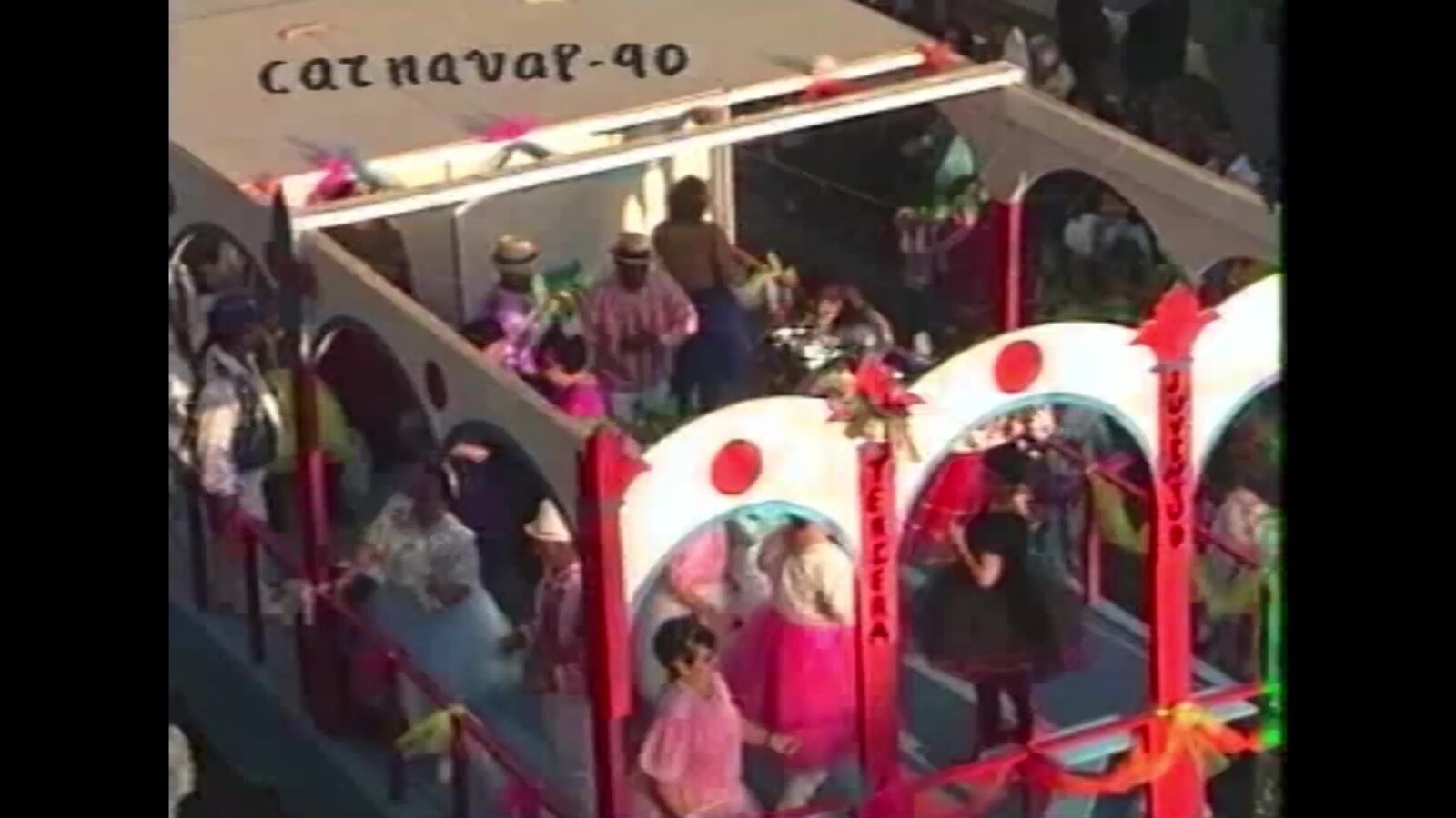 Coso del carnaval de Arrecife (1990) en VIDEOS 