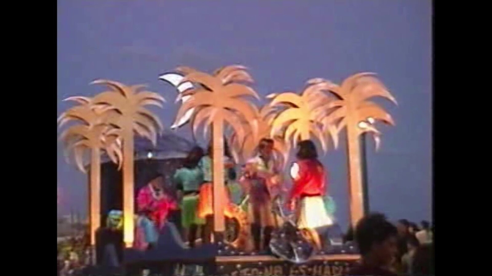 Coso del carnaval de Arrecife (1999) en VIDEOS 