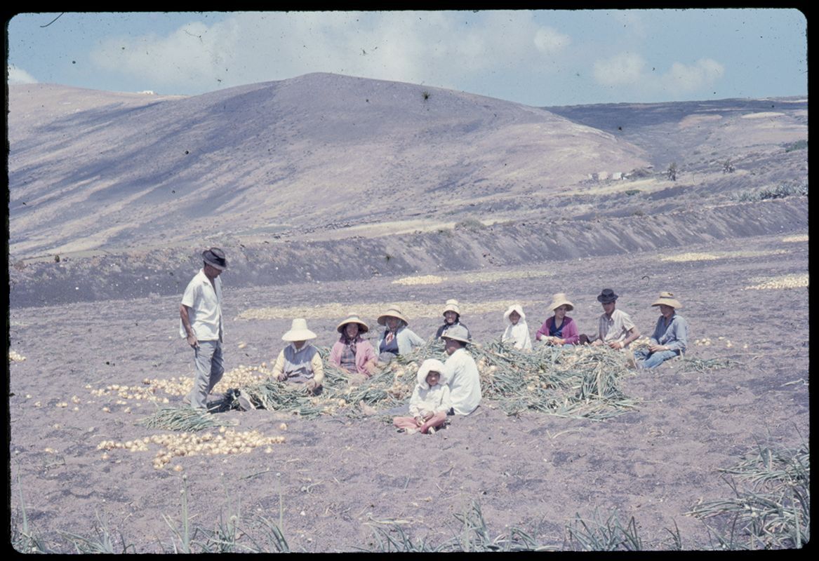 El Cabildo y la Agrupación Folclórica Los Campesinos lanzan una campaña para recuperar la memoria rural de Lanzarote
