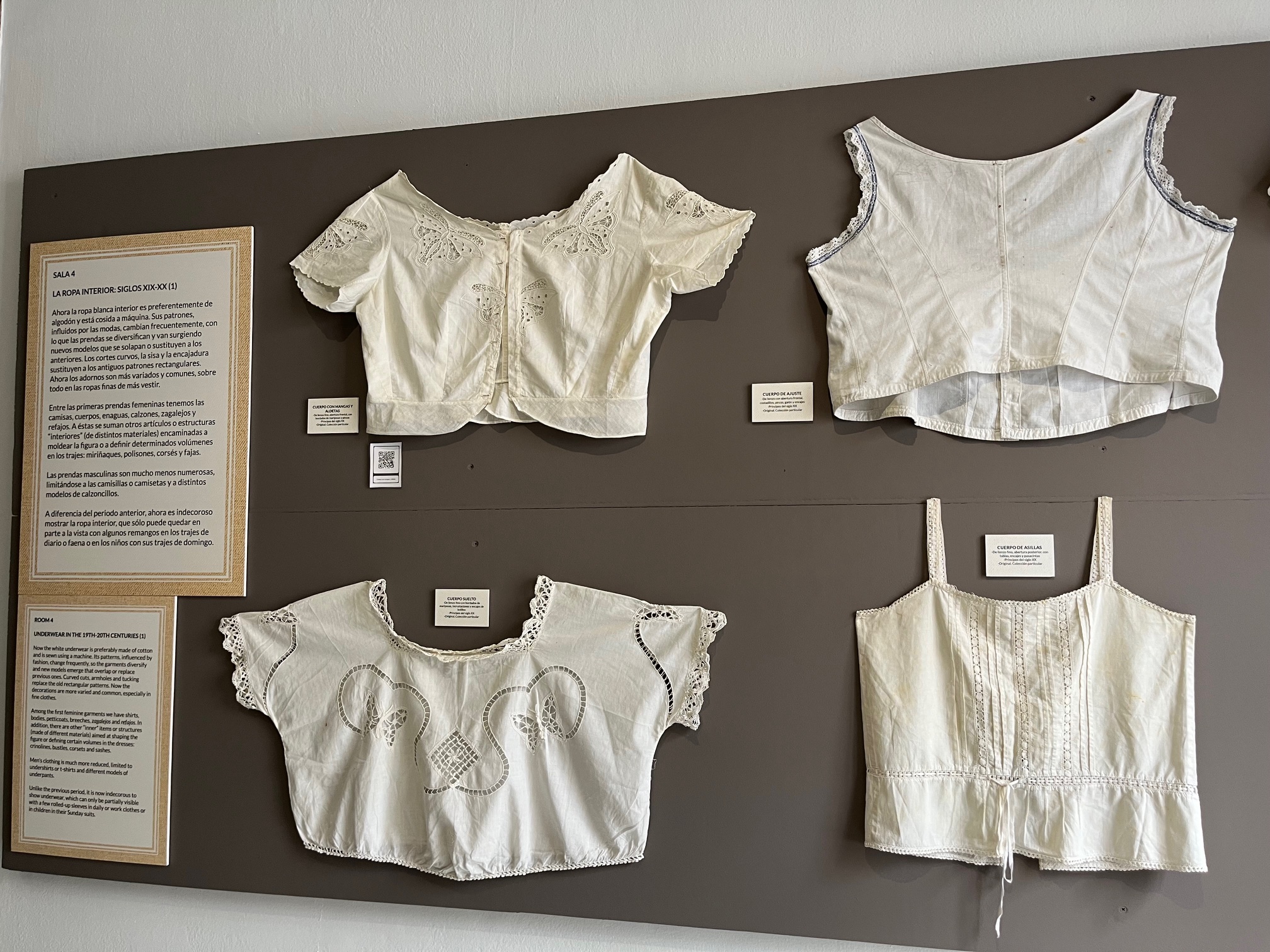 Más de 3.000 personas han visitado ya la exposición “Vestir la ropa blanca” en La Casa Amarilla en undefined 